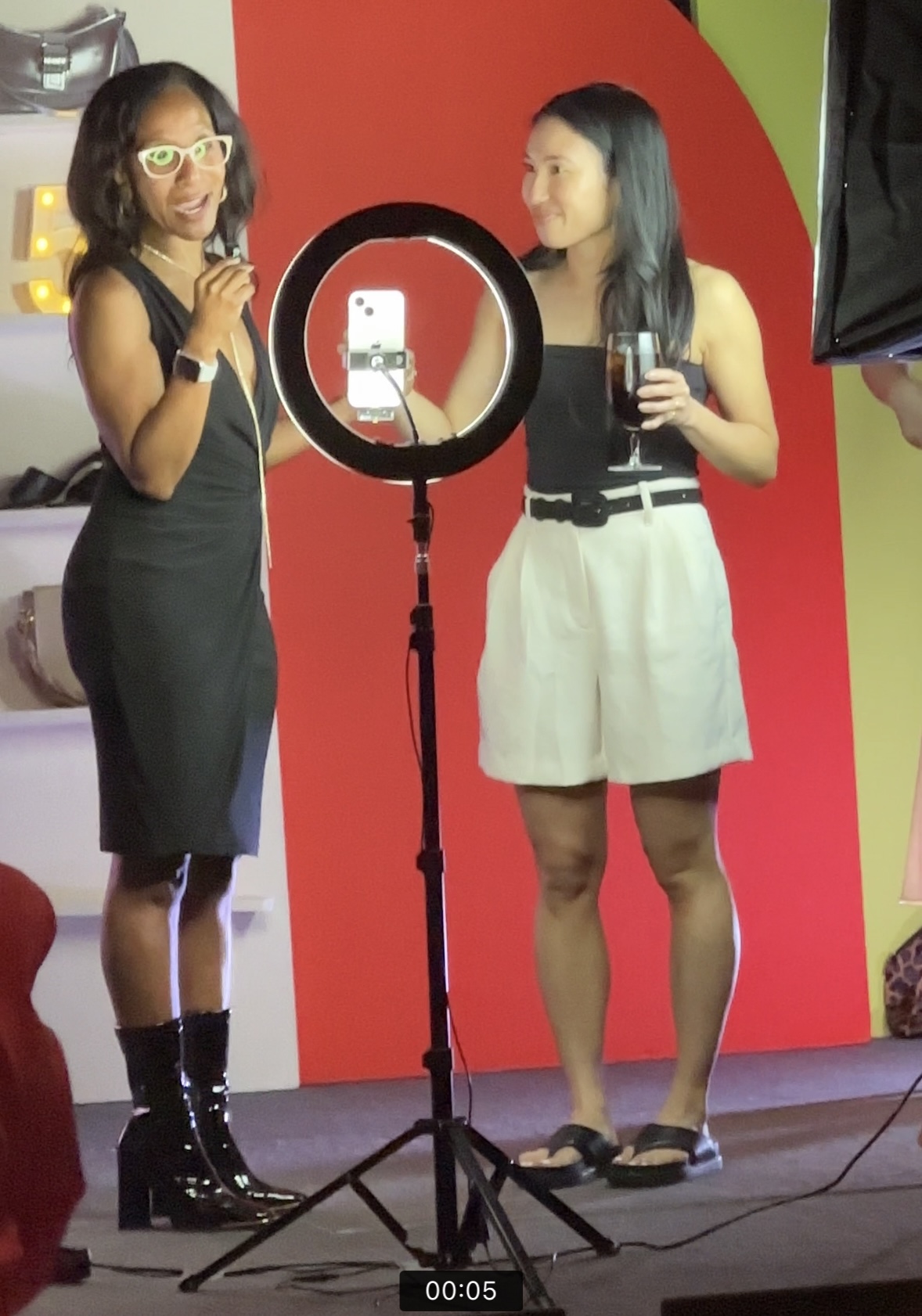 From an interview perspective. | D'une perspective durant une entrevue.